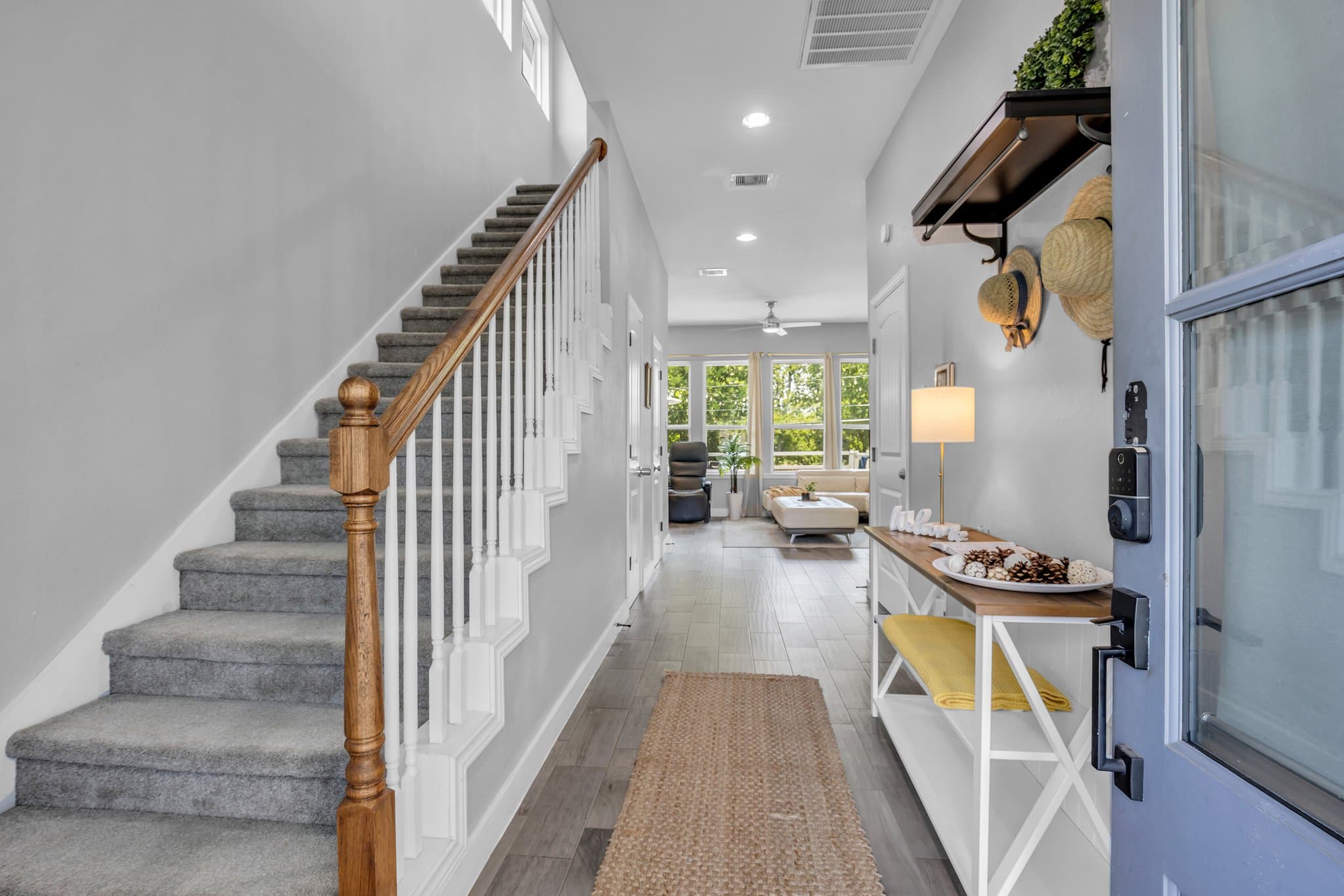 Houston House: 10747 Dulcimer St