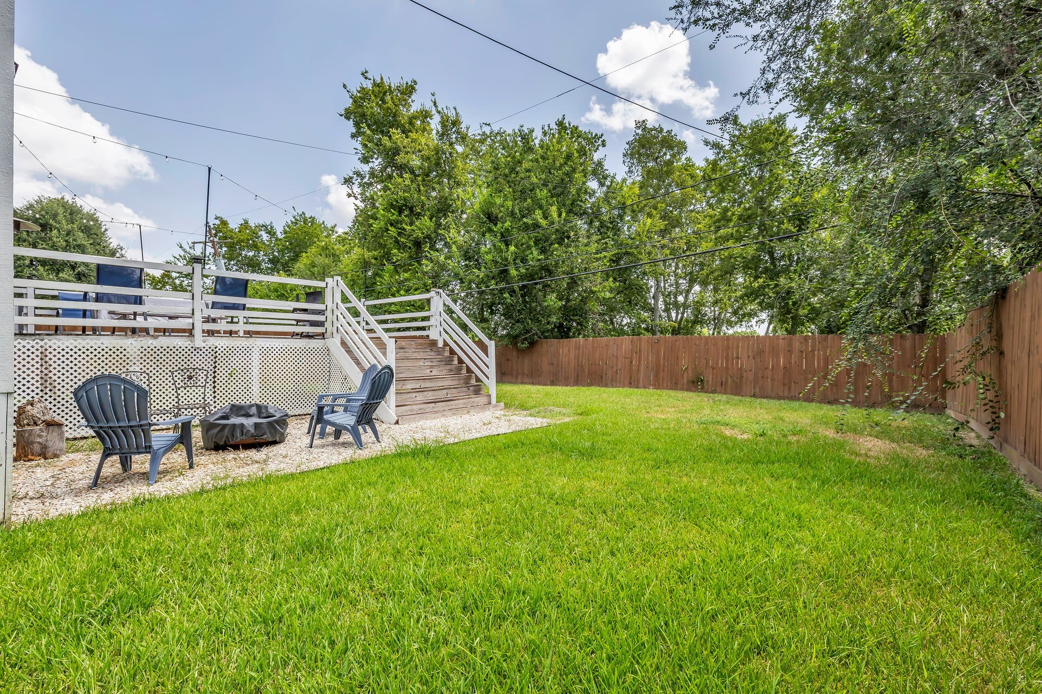 Houston House: 10747 Dulcimer St