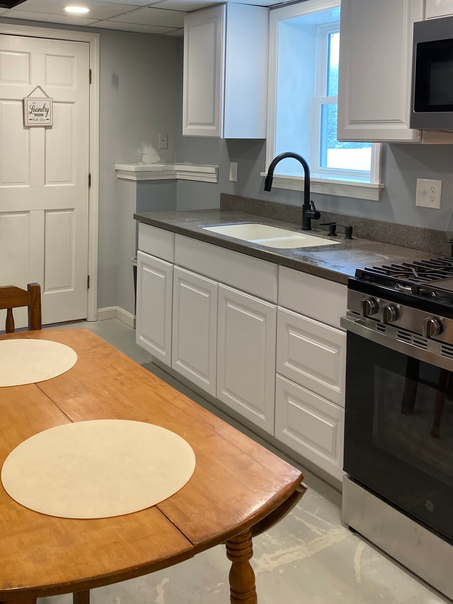 Manchester Apartment: 1 Scribner Hill Rd