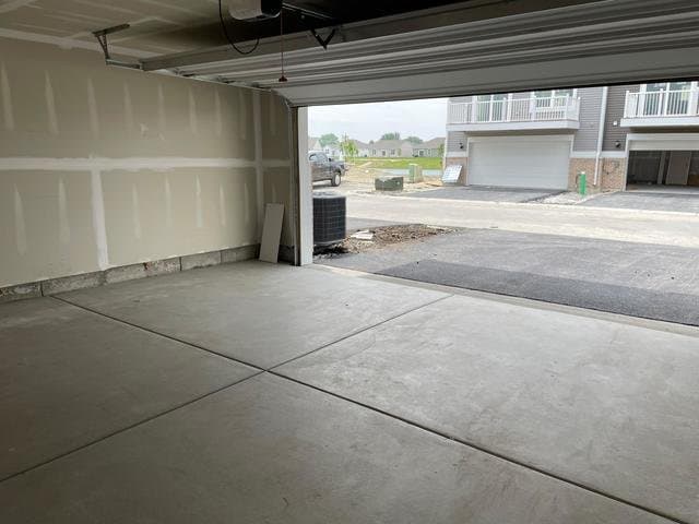 Plainfield Townhome: 14942 S McCarthy Cirle