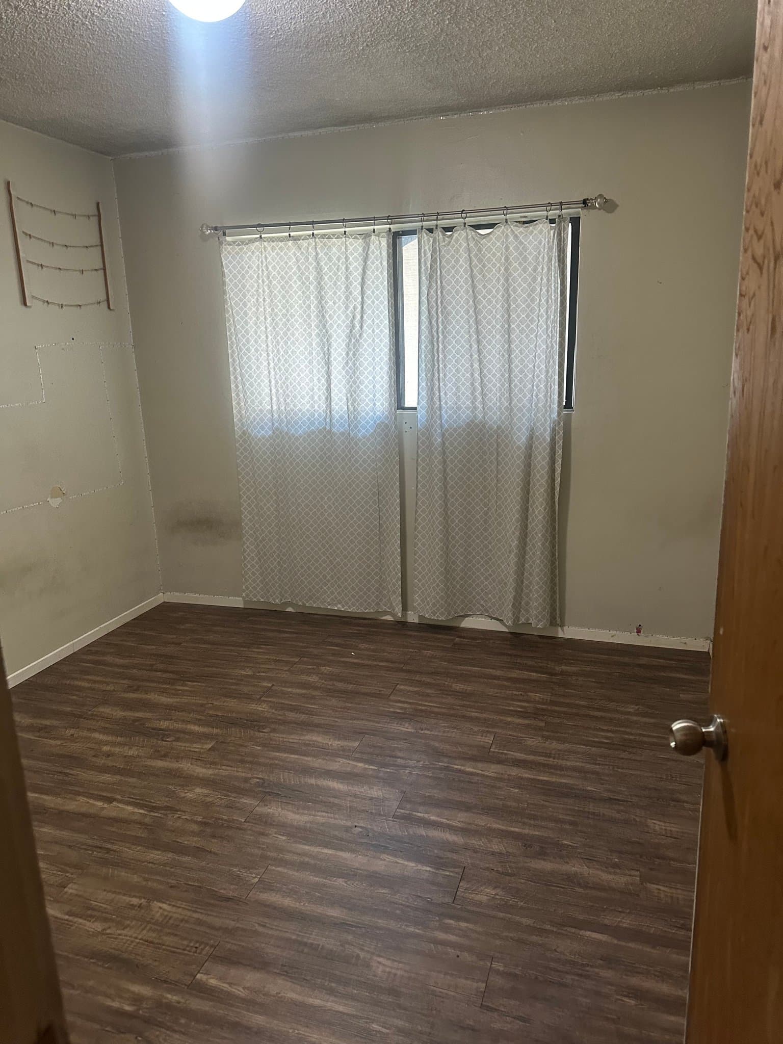 La Mirada Single Room: 14628 Cortina Dr