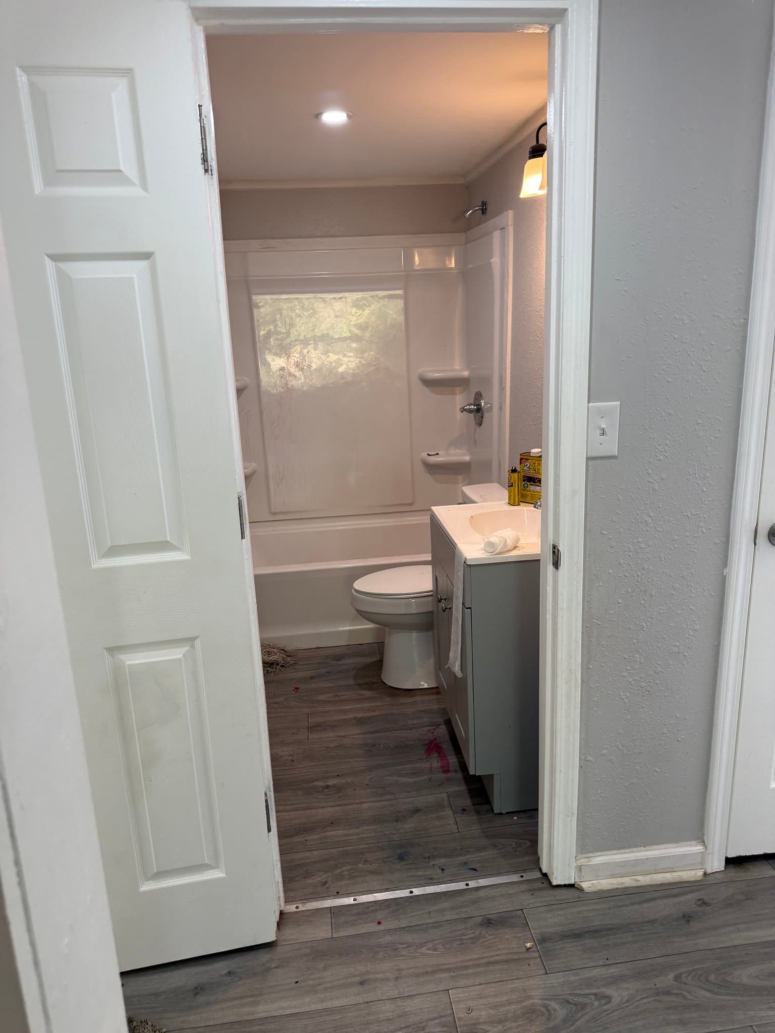 Longview House: 1604 Harris st