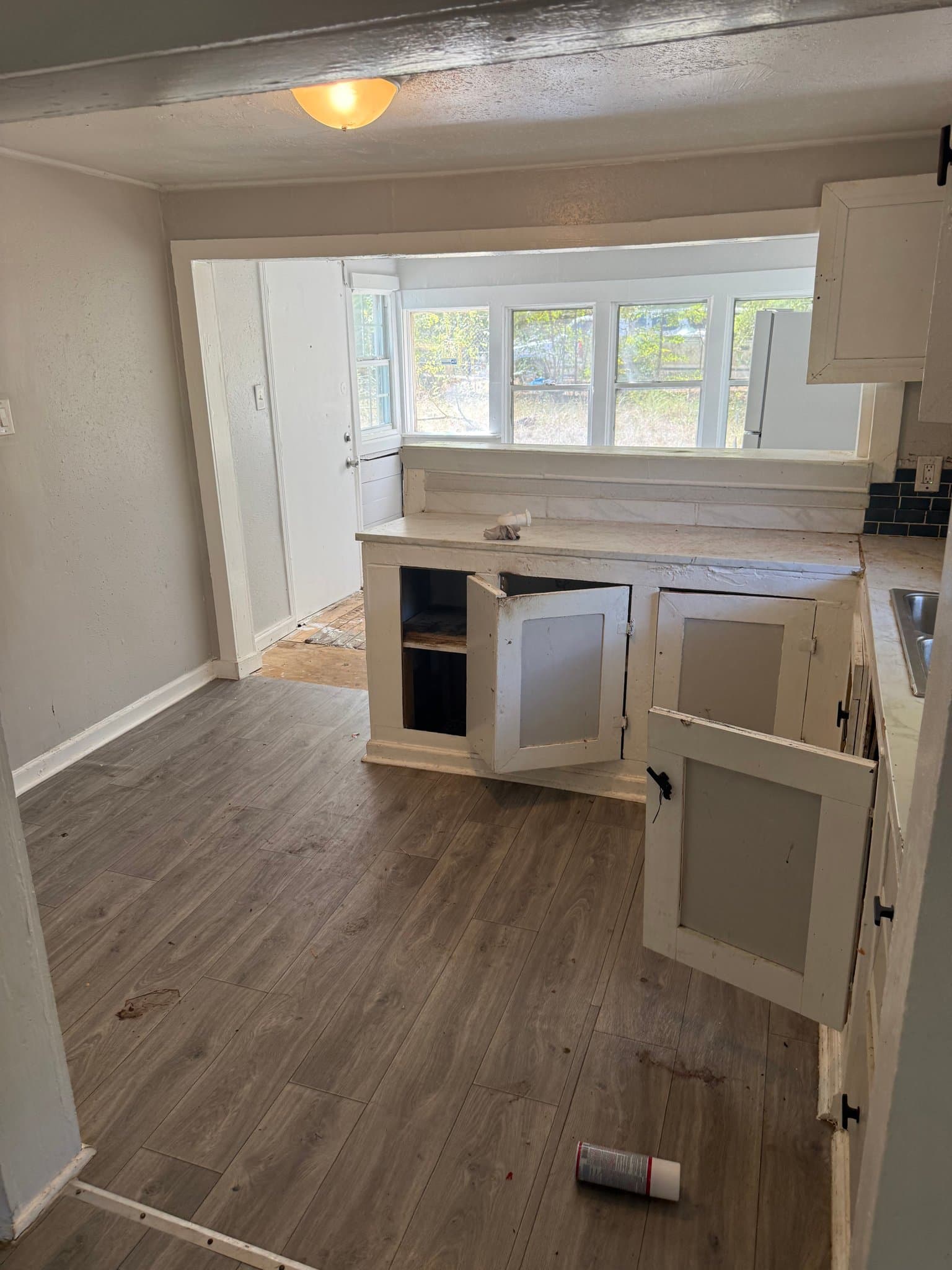 Longview House: 1604 Harris st