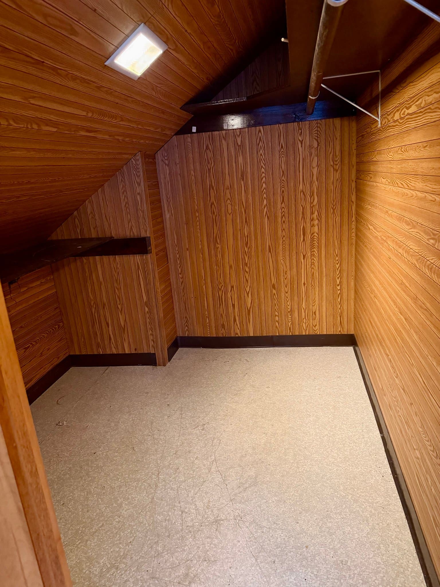 Olyphant Apartment: 116 Spruce St.