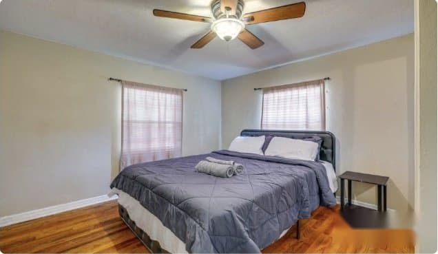 Jacksonville House: 6613 Grace Lane