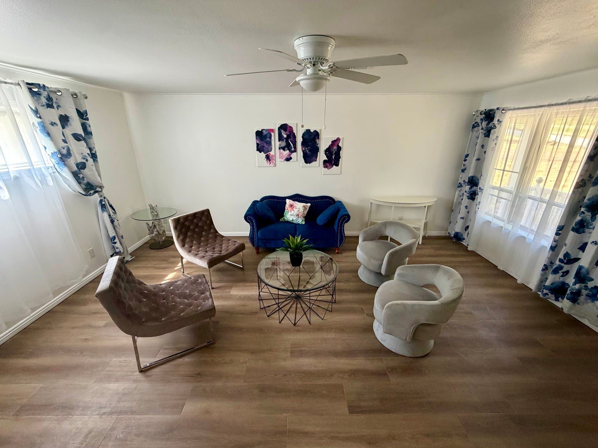Springdale Single Room: 206 Suttle Drive