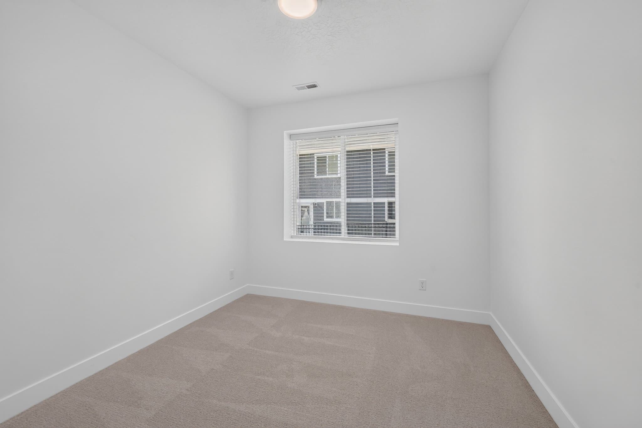 Lehi Townhome: 953 W. Mountain Hollow Way