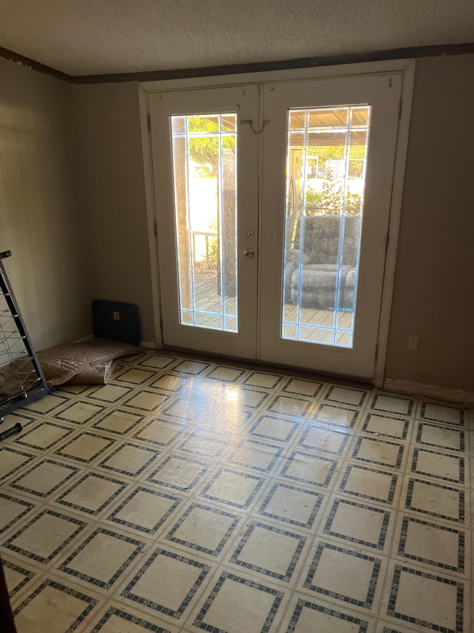 GRANBURY House: 8854 Midhaven Circle