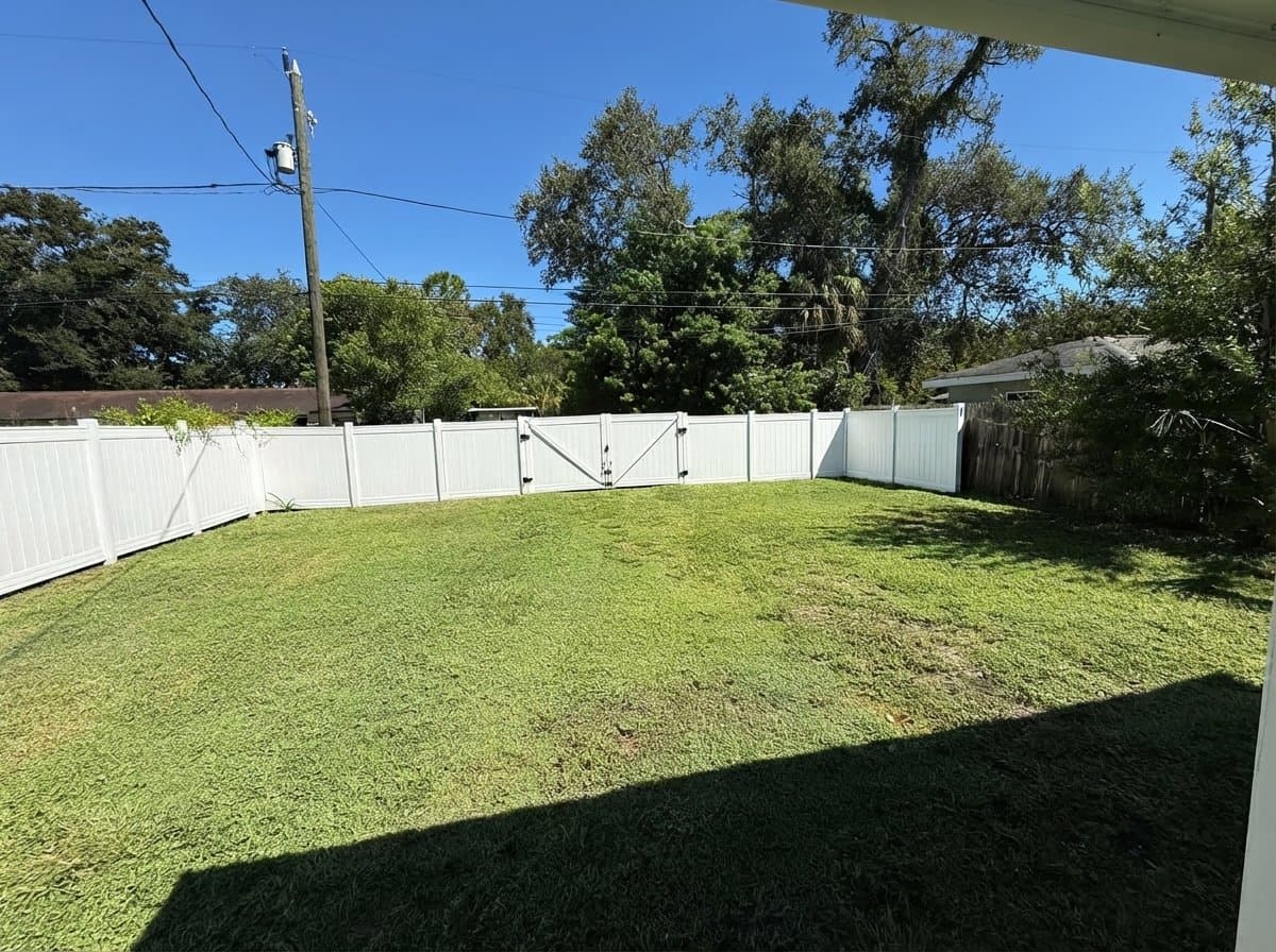 Saint Petersburg House: 3913 6th Ave N