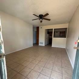 Copperas Cove Apartment: 505 Hackberry St