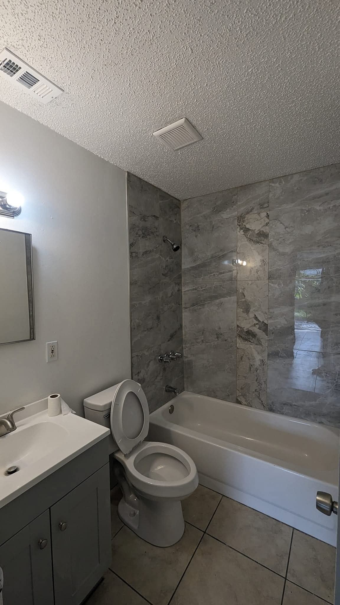 Bradenton Multiplex: 4512 68th St W