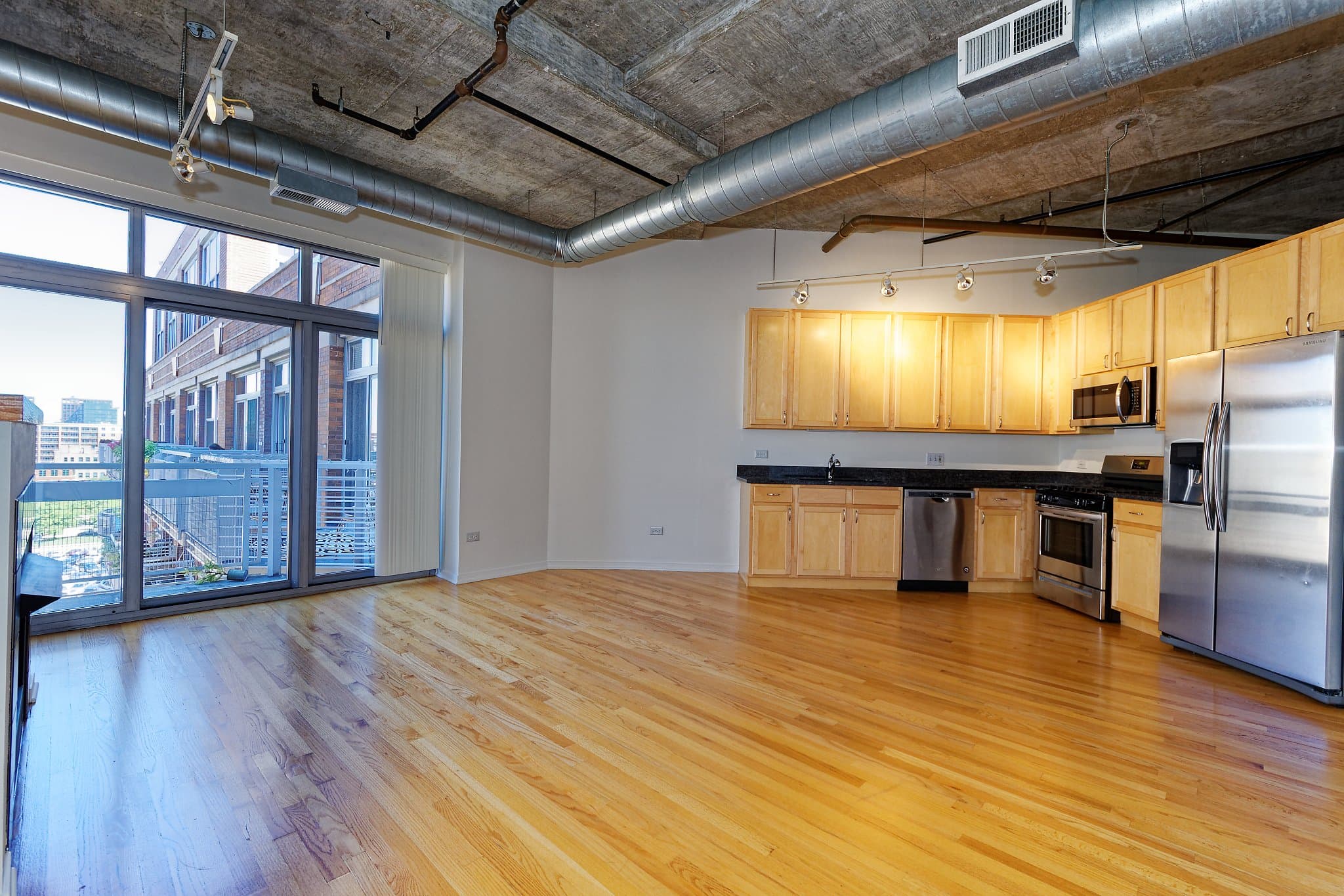 Chicago Condo: 933 West Van Buren