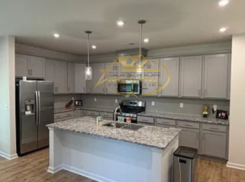Columbia House: 583 Swamp Grass Drive