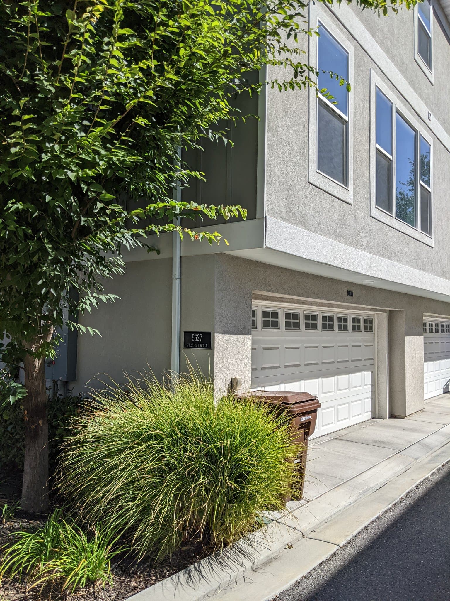 Murray Townhome: 5627 South Justice Howe Lane 1