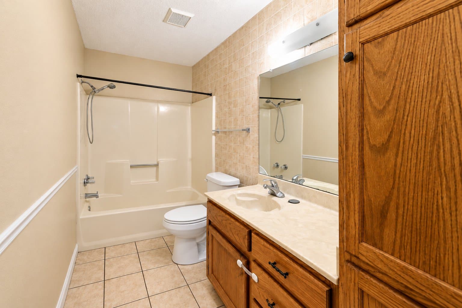 Fort Worth House: 4120 Tulip Tree Court