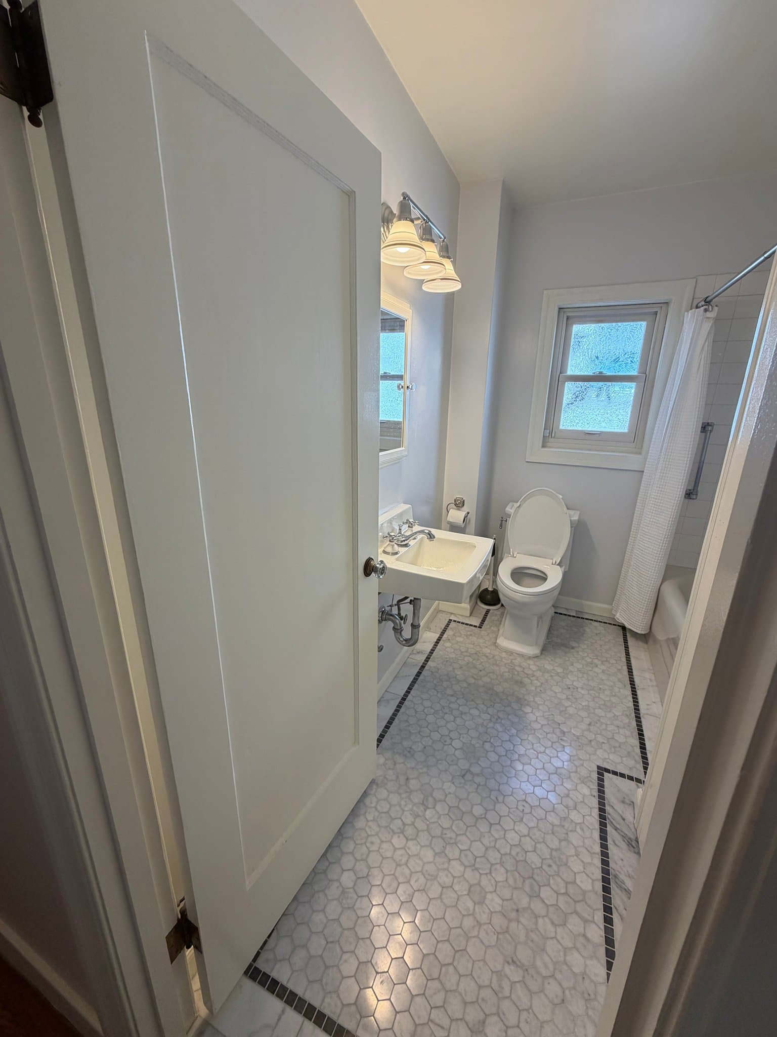 Richmond House: 918 34th St