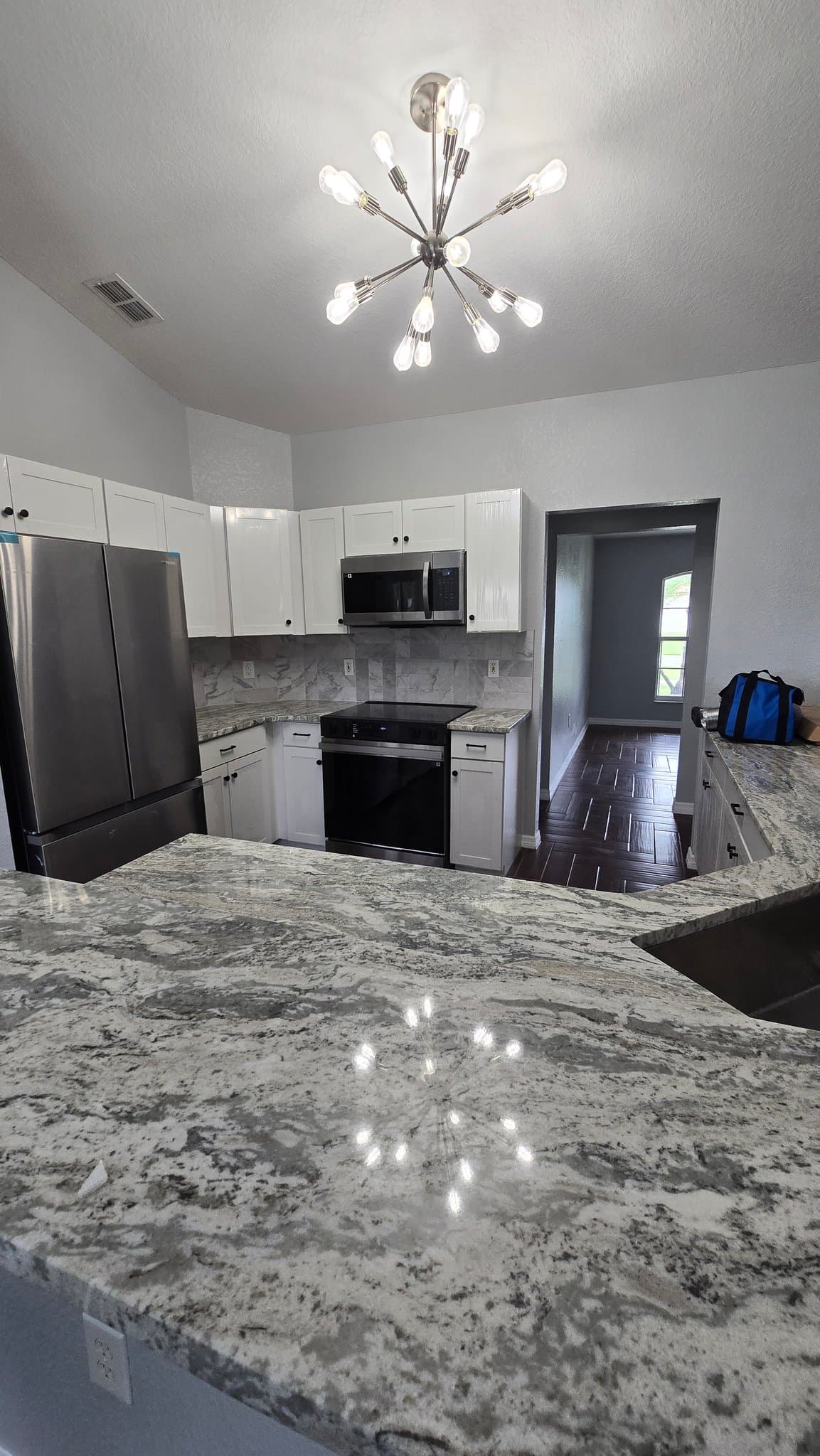 Lakeland House: 7704 Canterbury Cir
