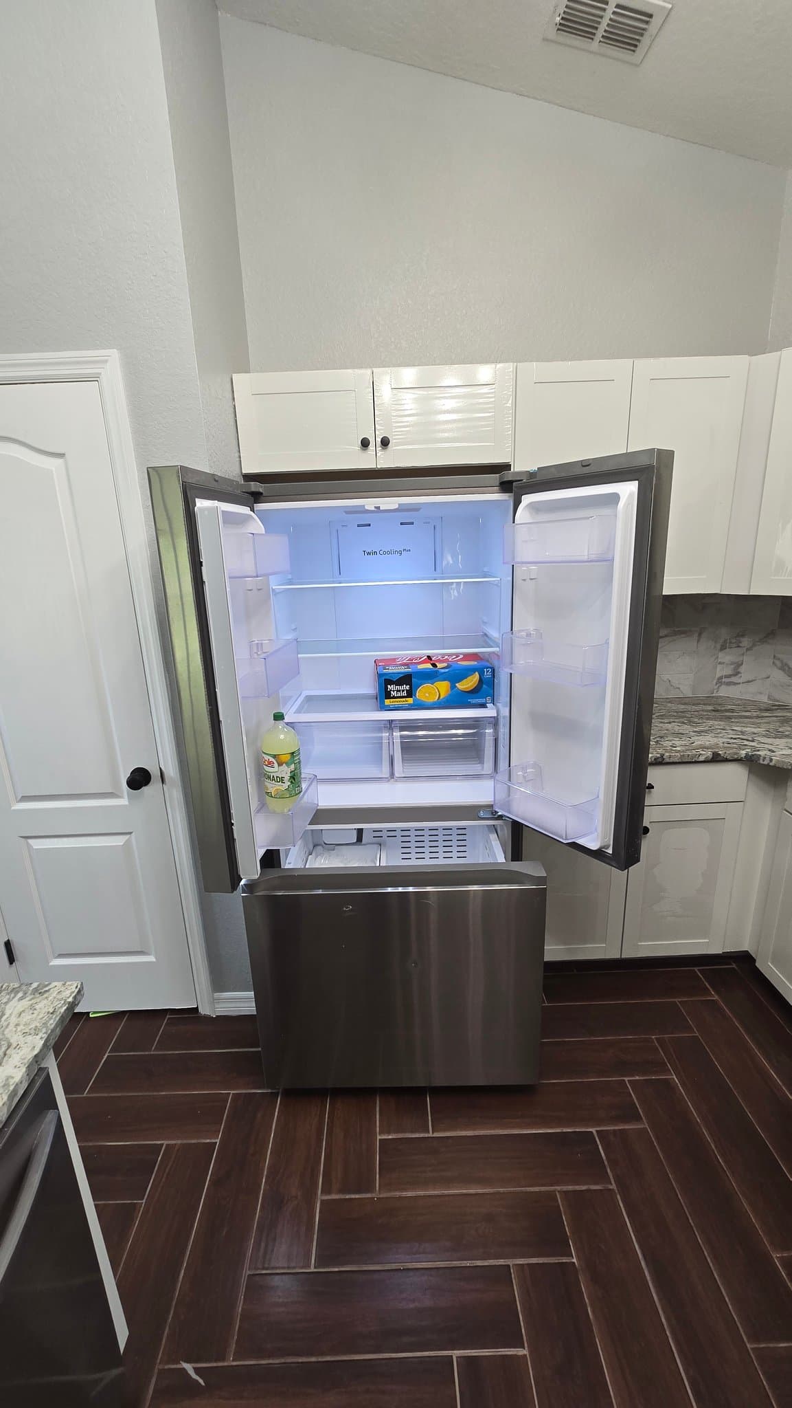 Lakeland House: 7704 Canterbury Cir