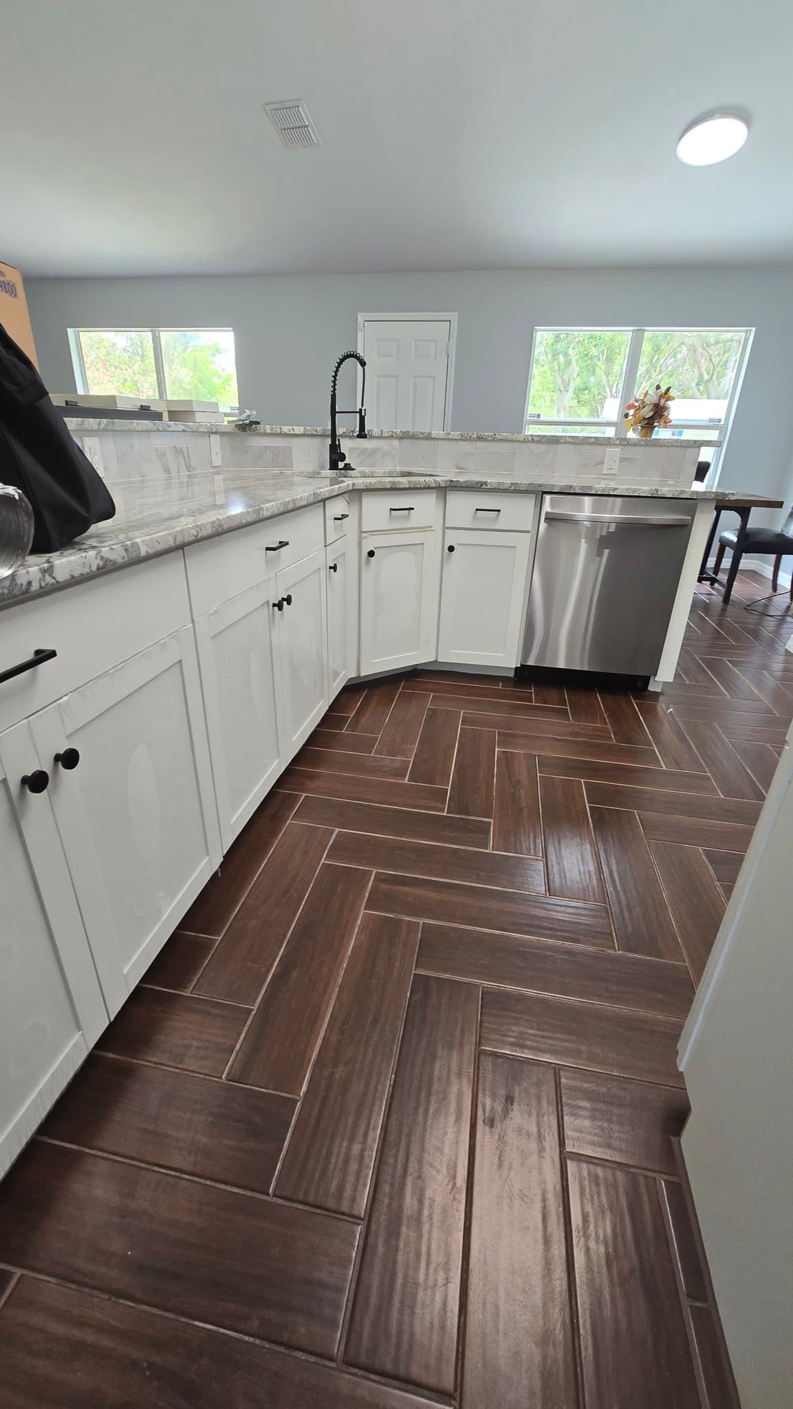 Lakeland House: 7704 Canterbury Cir