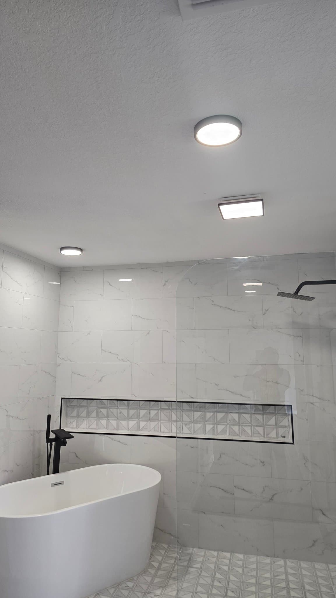 Lakeland House: 7704 Canterbury Cir