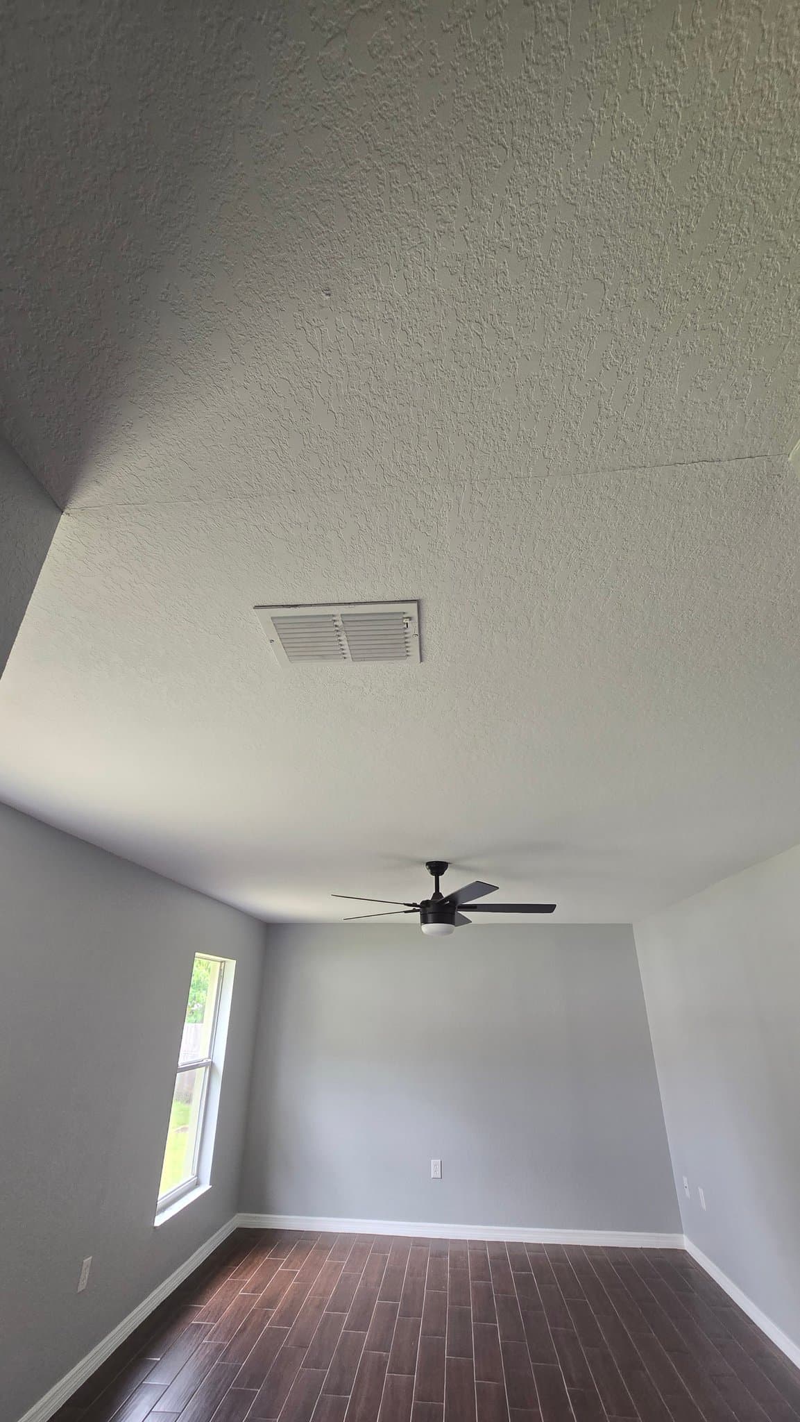 Lakeland House: 7704 Canterbury Cir