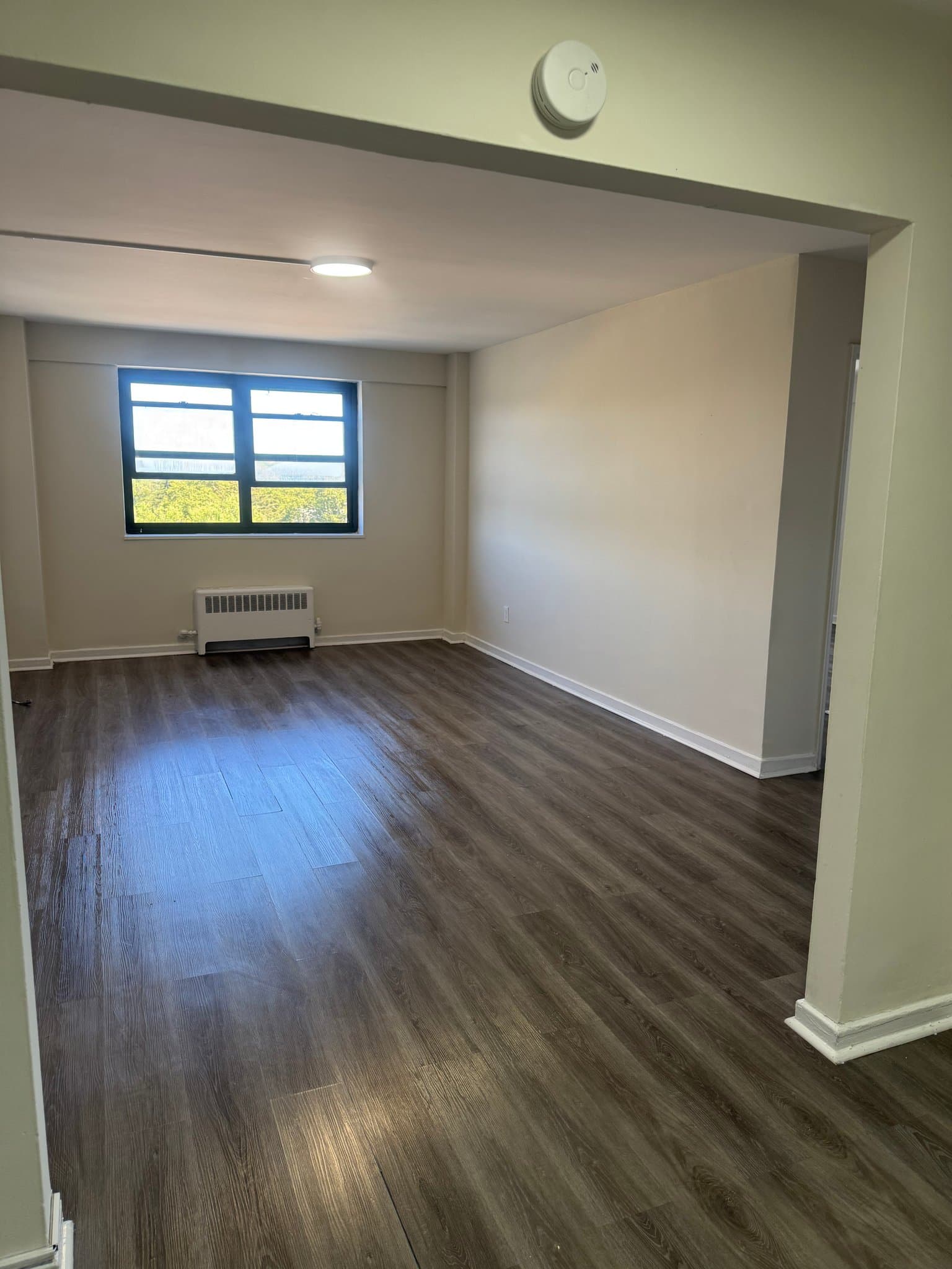 East Orange Apartment: 110 Washington