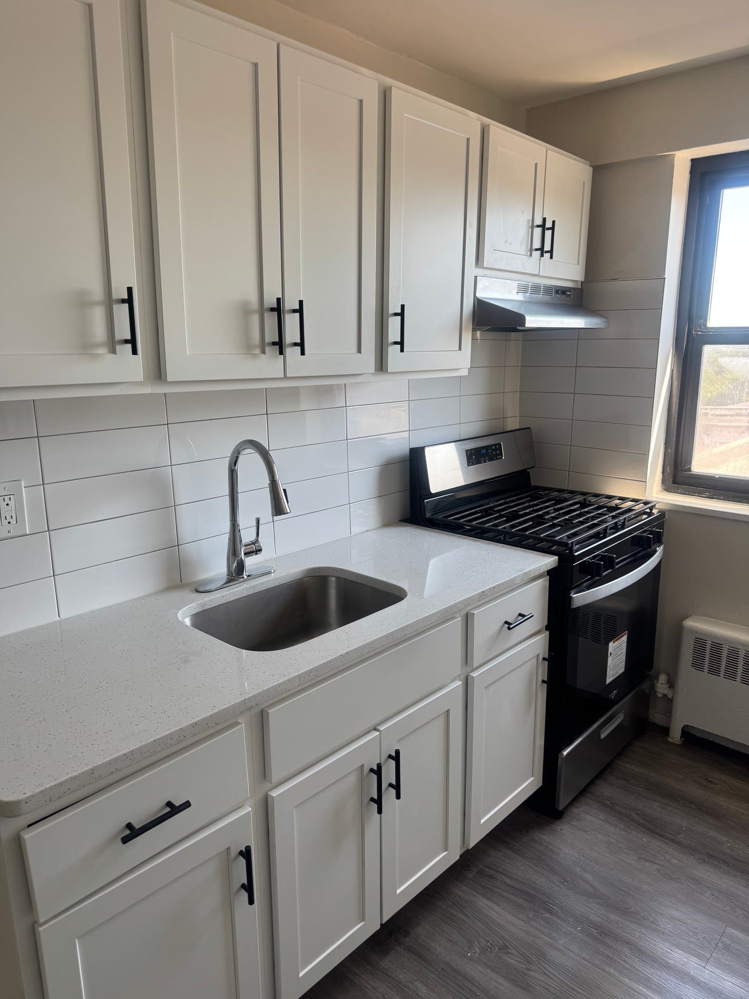 East Orange Apartment: 110 Washington