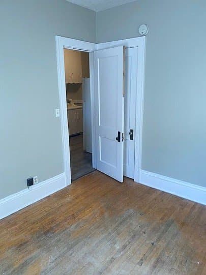 Minneapolis Multiplex: 3205 Pillsbury Ave S unit 1 - main level