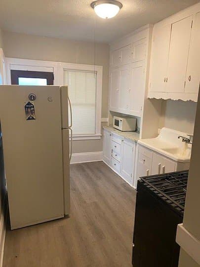 Minneapolis Multiplex: 3205 Pillsbury Ave S unit 1 - main level