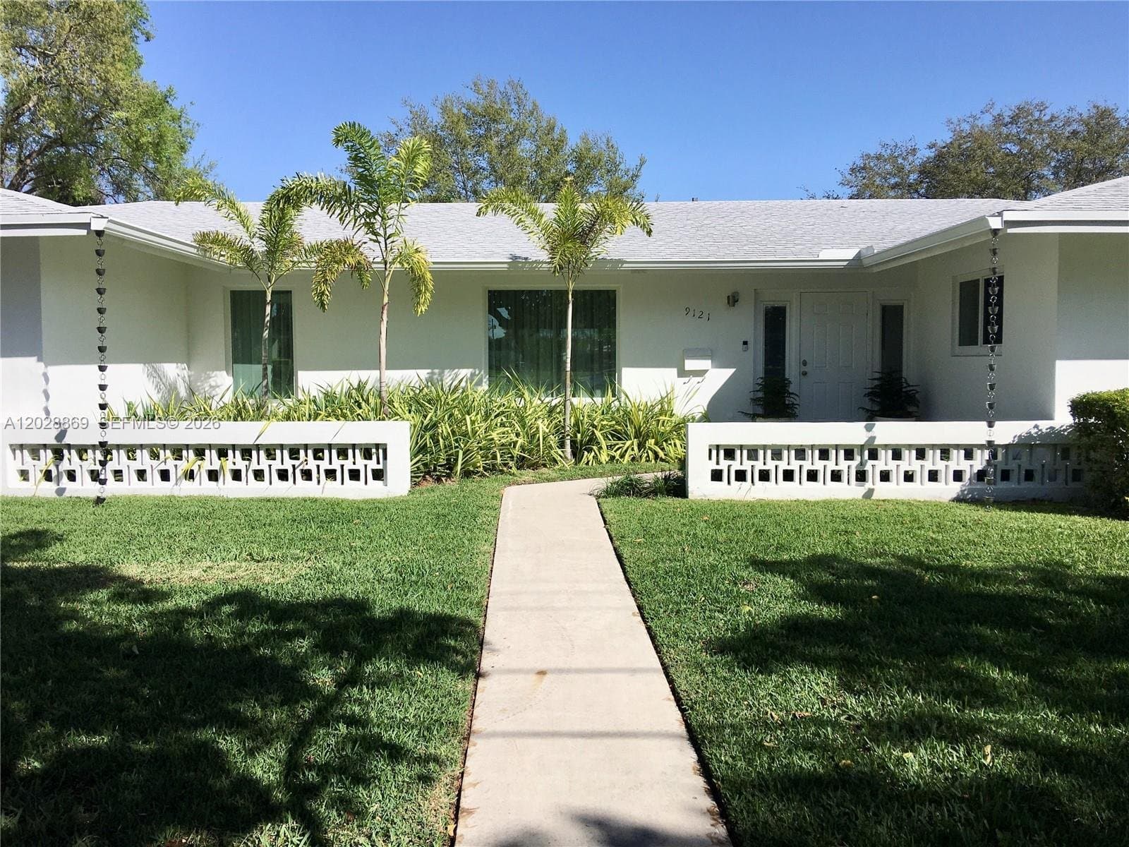 Miami House: 9121 SW 85th St