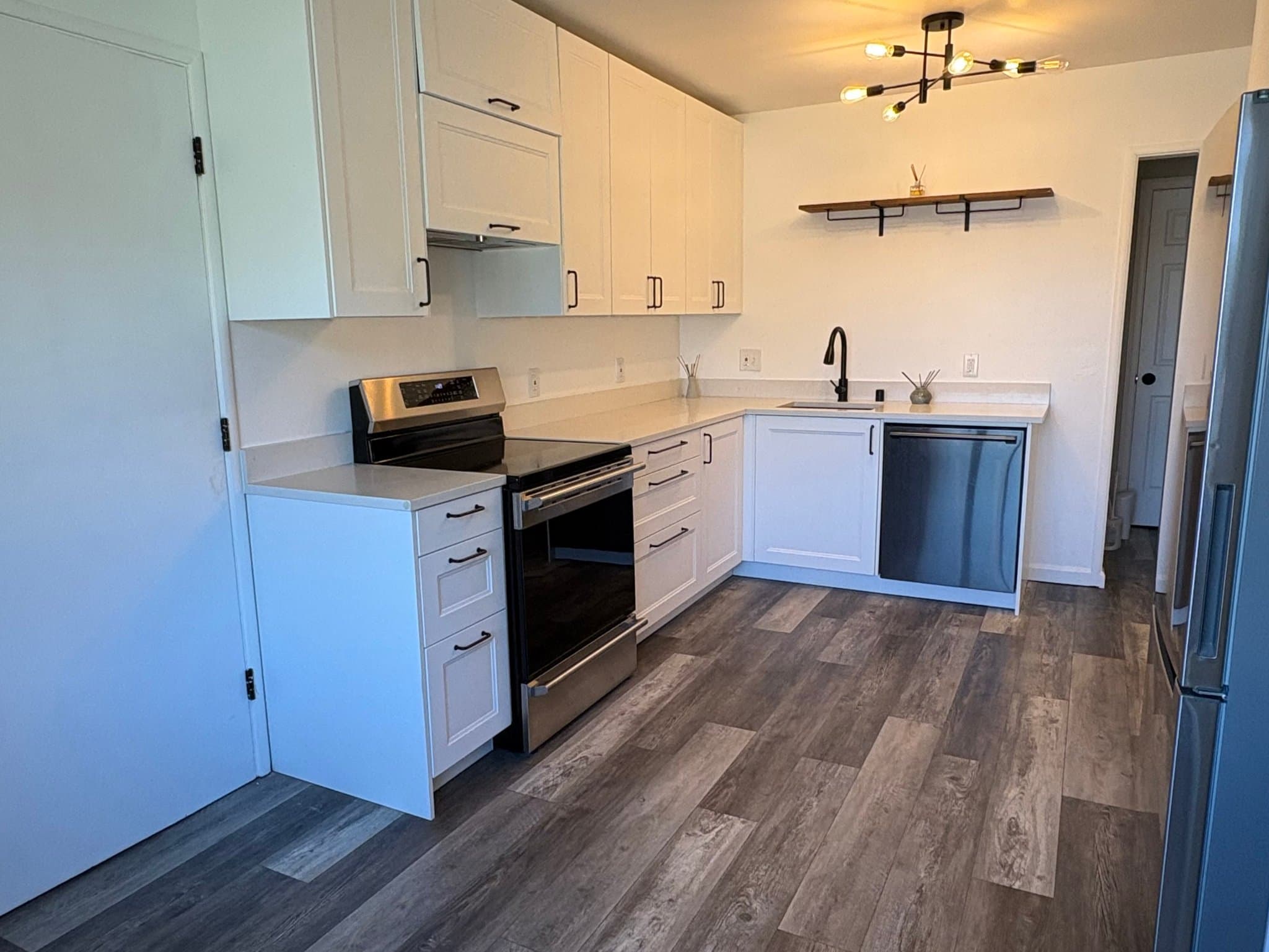 Pinole House: 2302 La Salle Dr