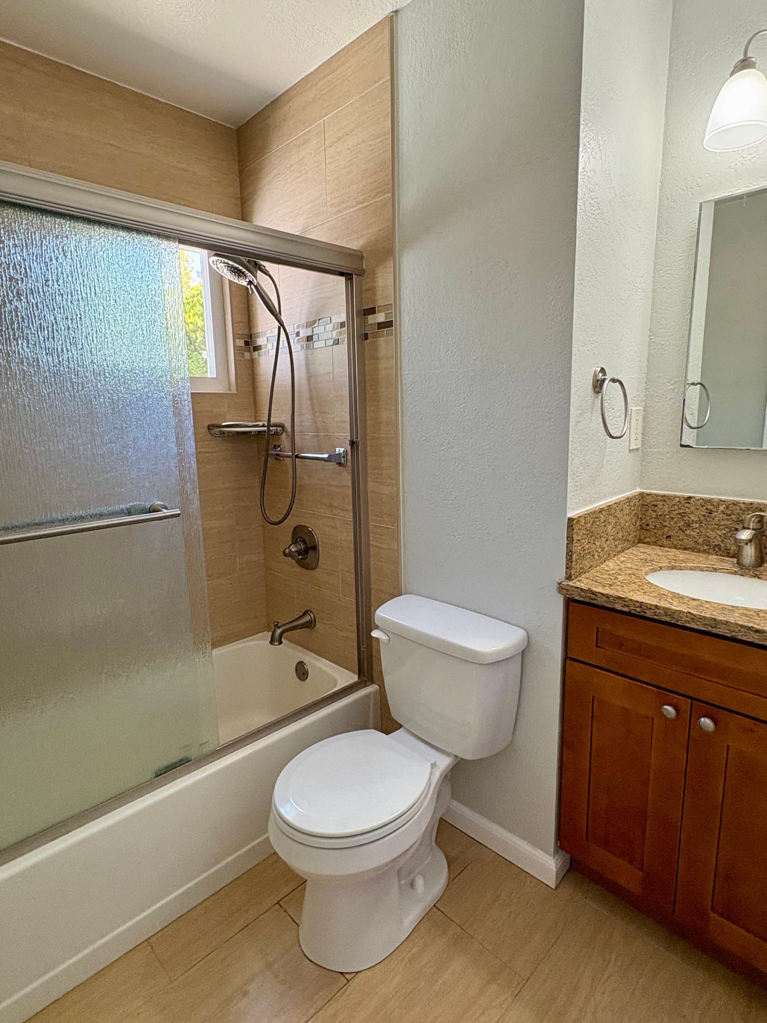 Pinole House: 2302 La Salle Dr