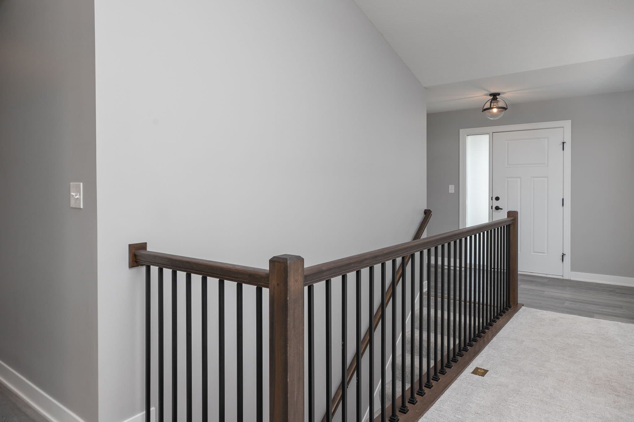 Stewartville House: 1106 Petersen Ct NW