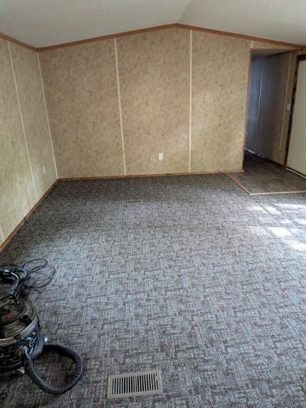 Irons House: 4728 Rosemarie St