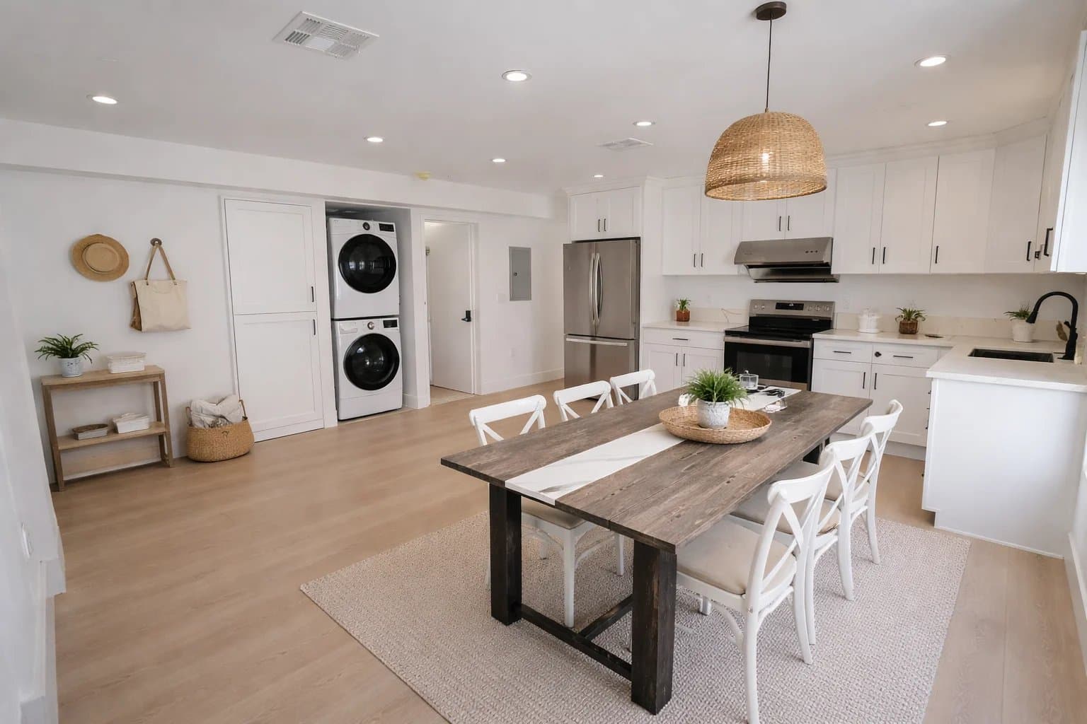 Los Angeles Single Room: 1447 W 36th Place