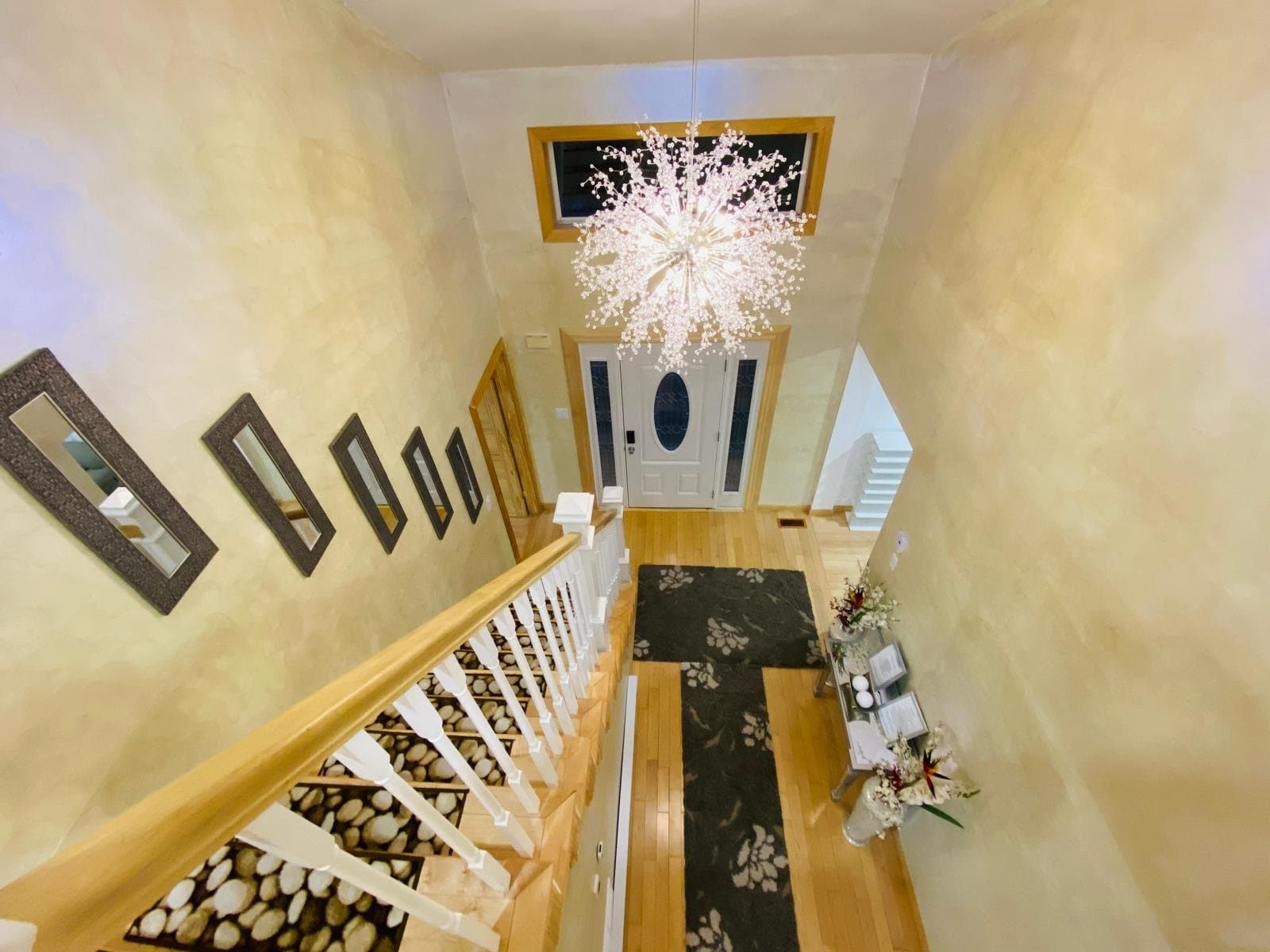 Mount Pocono House: 27 Brunswick Dr
