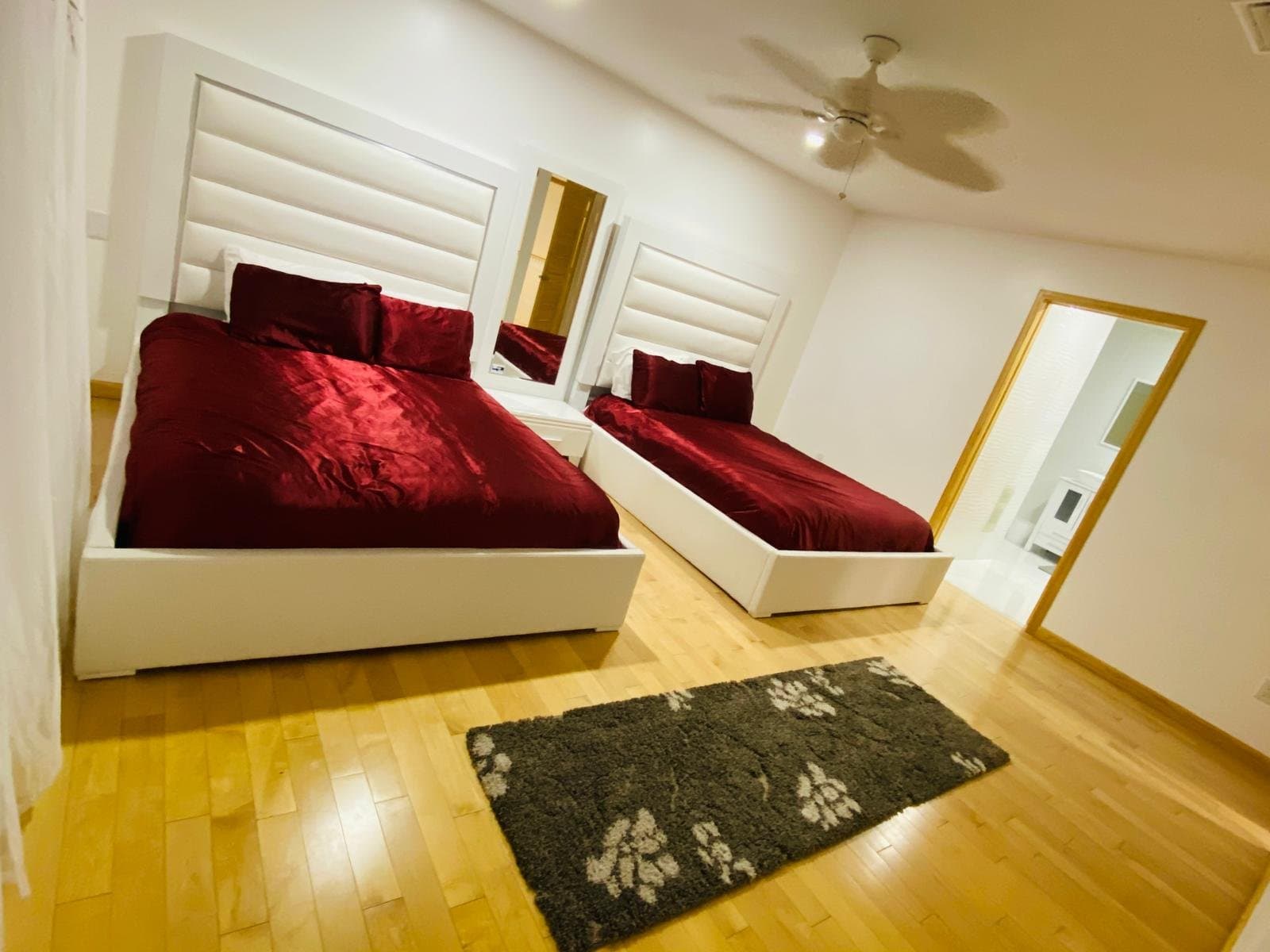 Mount Pocono House: 27 Brunswick Dr