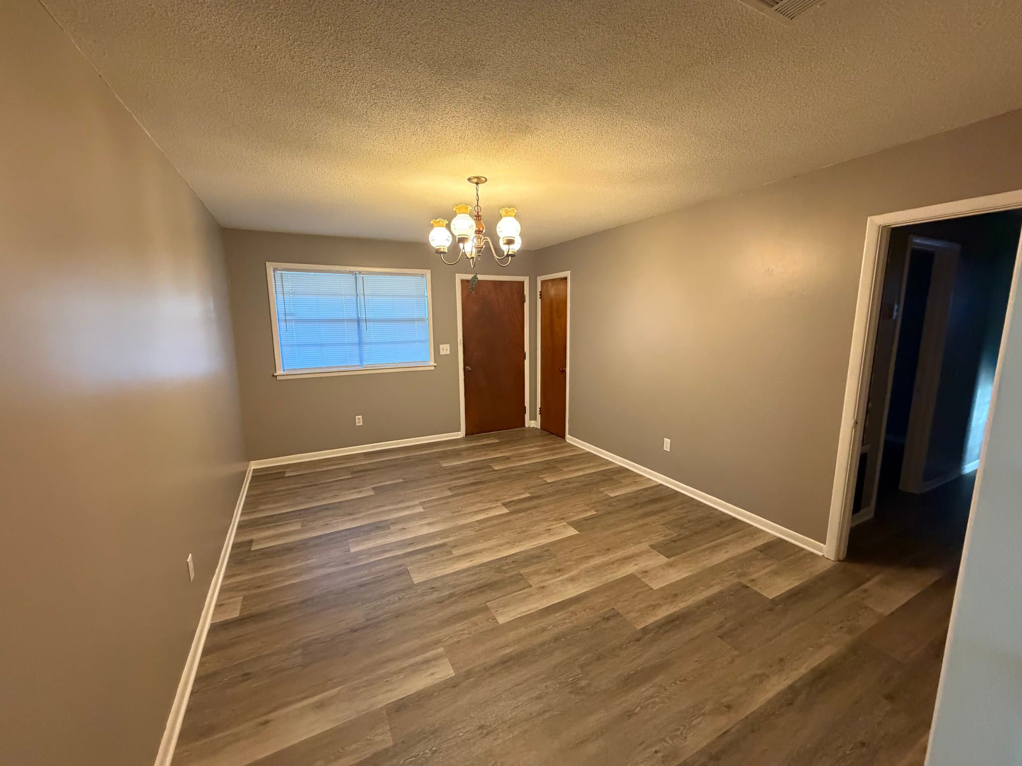 Laurel House: 2205 Pearson Ave