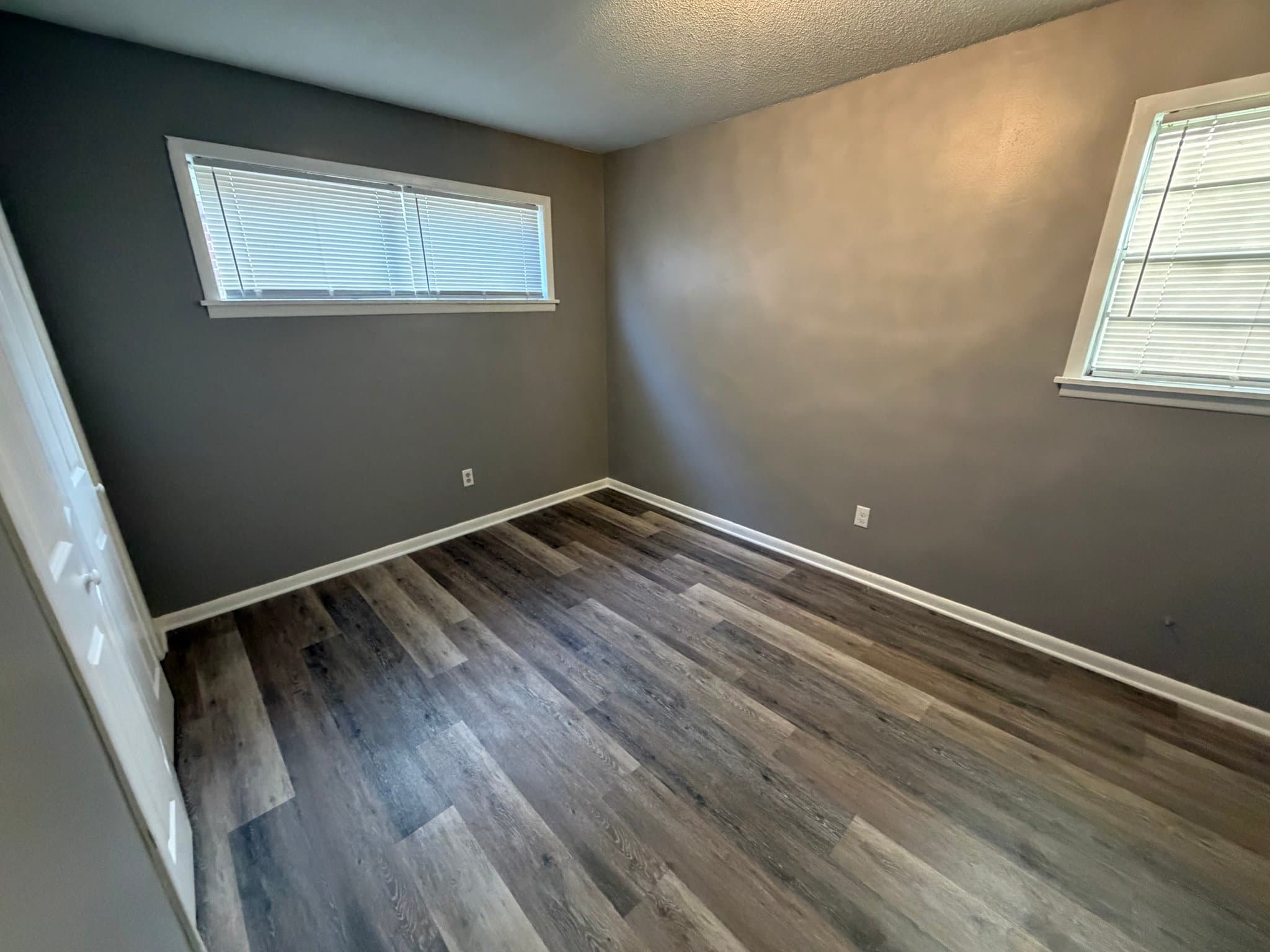 Laurel House: 2205 Pearson Ave