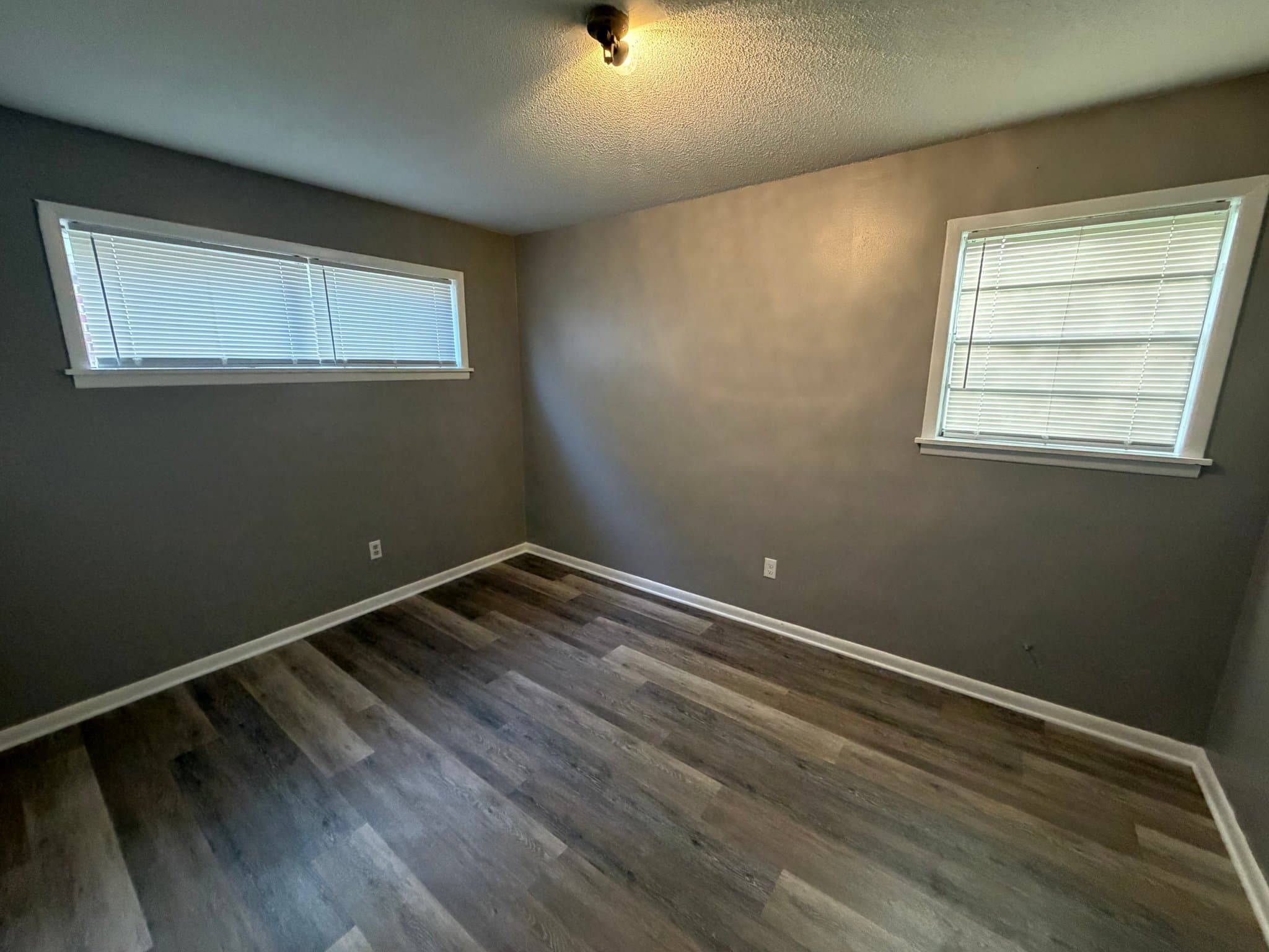 Laurel House: 2205 Pearson Ave