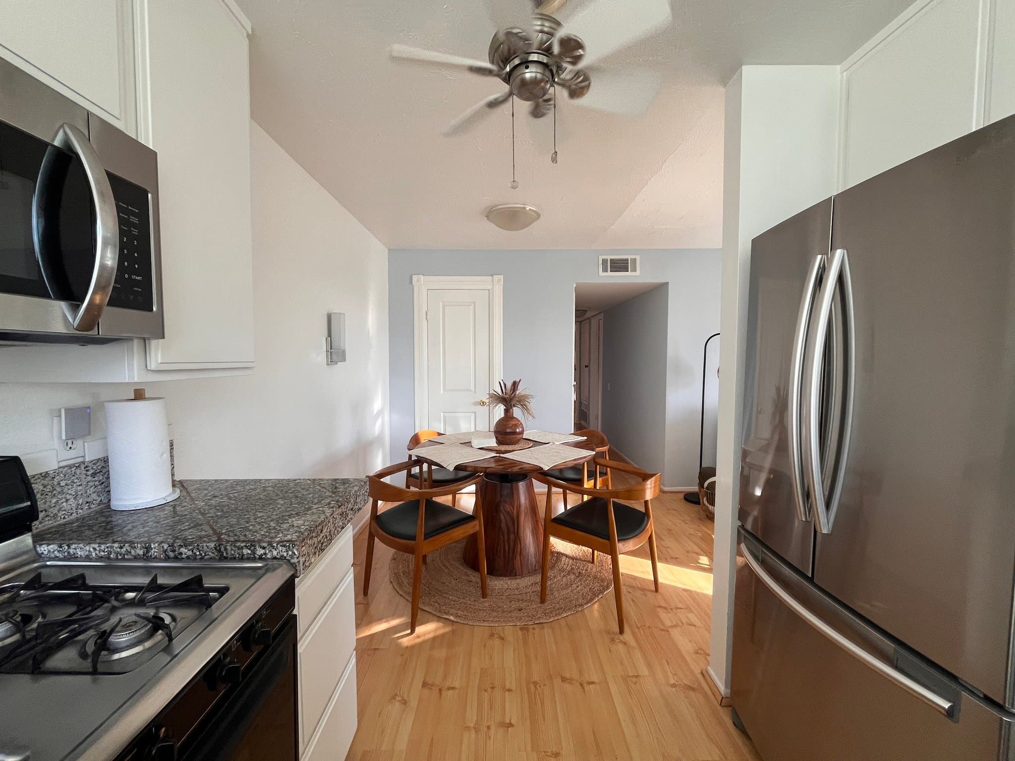 Ventura Condo: 3075 E Harbor Blvd