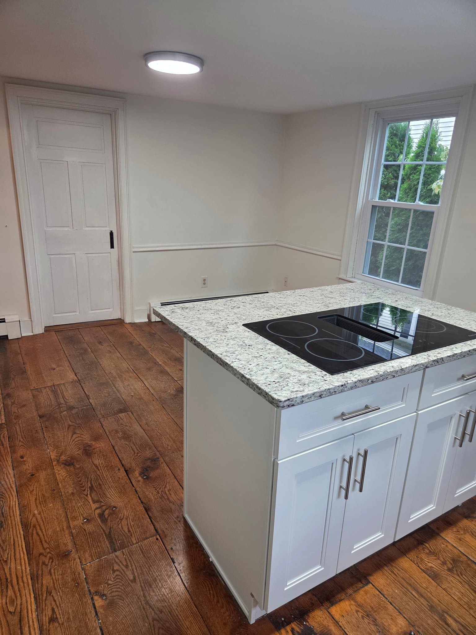 Stonighton House: 1444 Pequot Trail