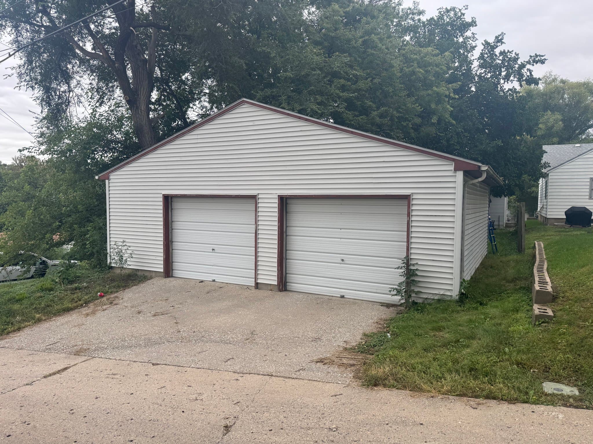 Sioux City House: 1821 S Maple St