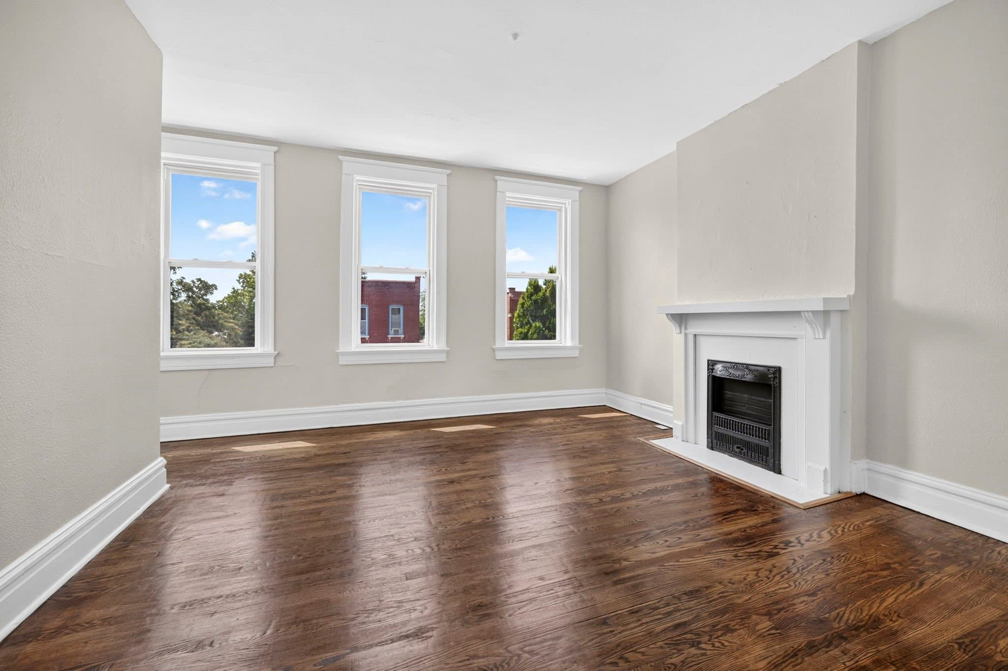 St Louis House: 3234 Michigan Ave