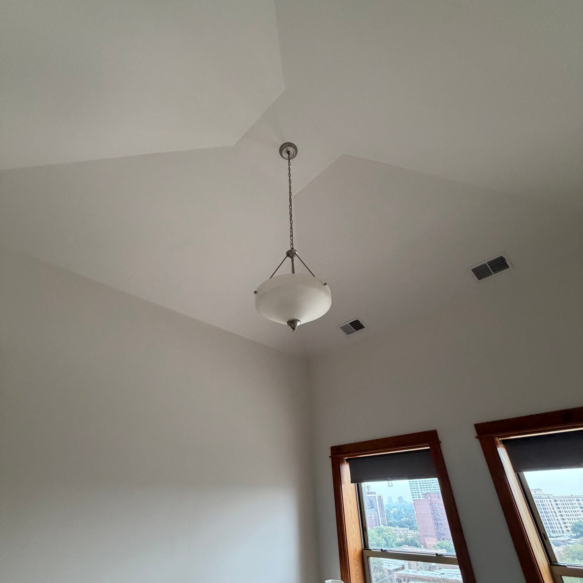 Chicago Apartment: 5346 S Cornell
