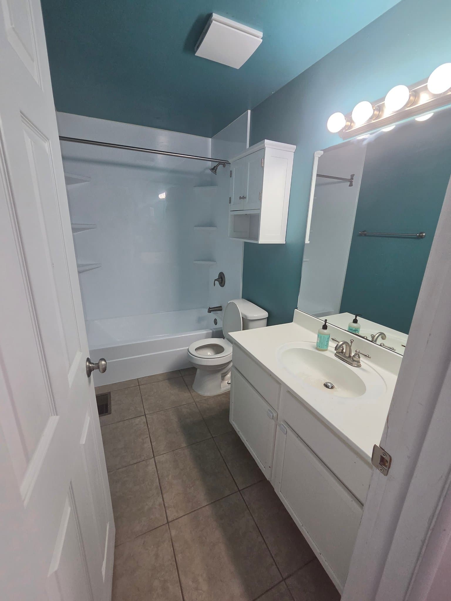 Sandy Condo: 265 East 8880 South