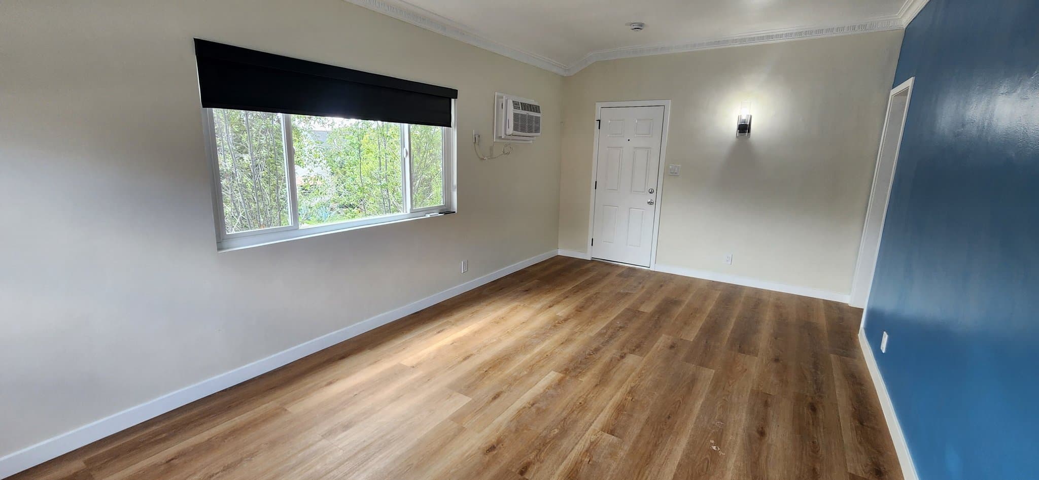 Los Angeles Multiplex: 2103 S Harcourt Ave