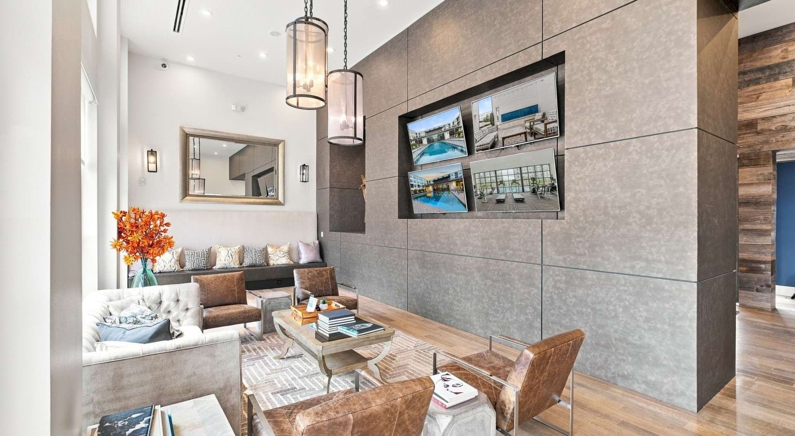 Dallas Apartment: 8025 Forest Ln