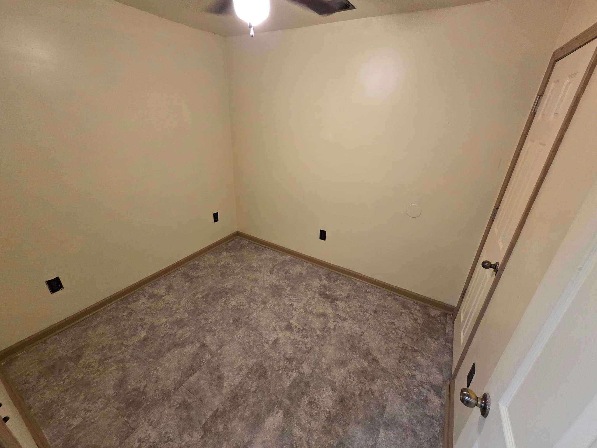 Richmond Apartment: 113 E Central Ave