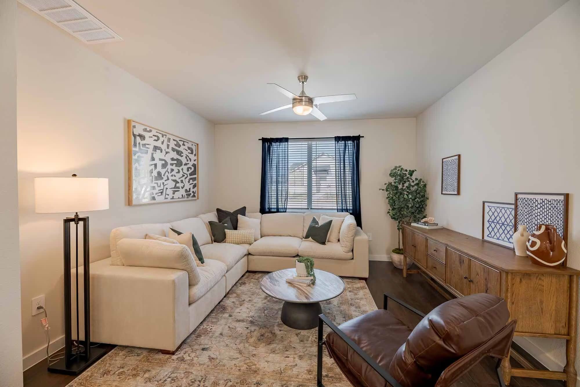 Lavon Townhome: 445 Elevon Pkwy